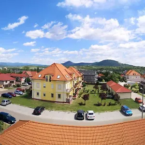 Orsika Hilltop Apartman Eger